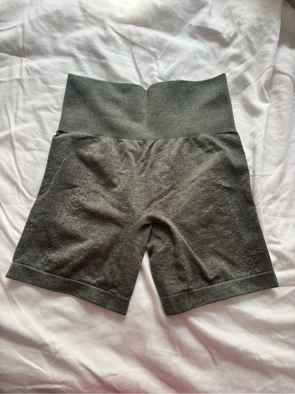 High-Waist Olive Green Women's Seamless Shorts